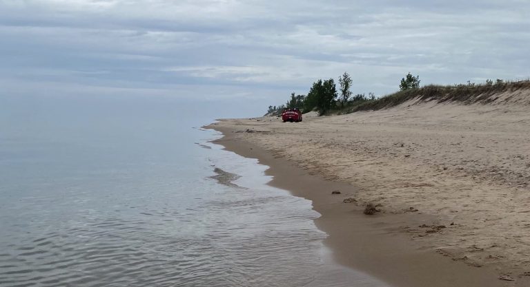 Silver Lake Sand Dunes: Detroit Moms’ Favorite Michigan Vacation Spots