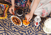 children celebrating Ramadan